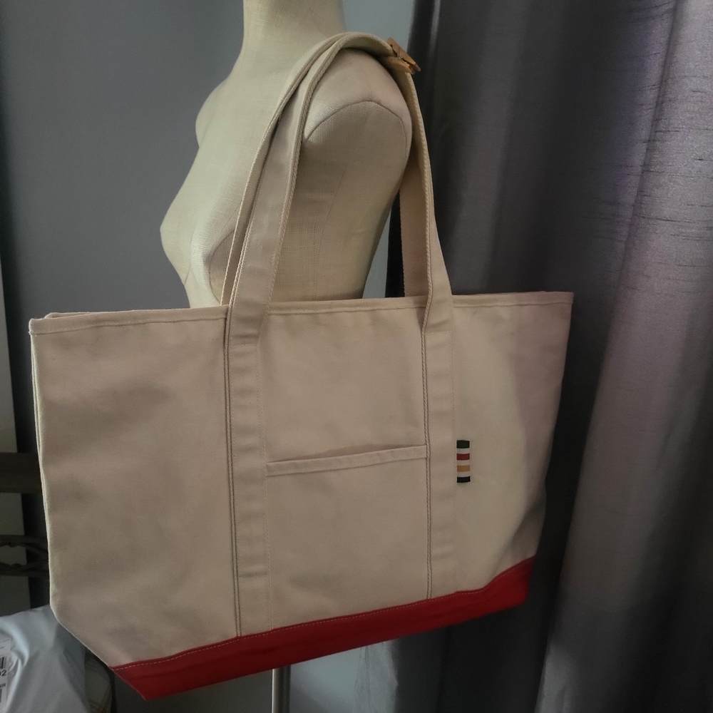 VTG Hudson's Bay Company Weekender Bag.